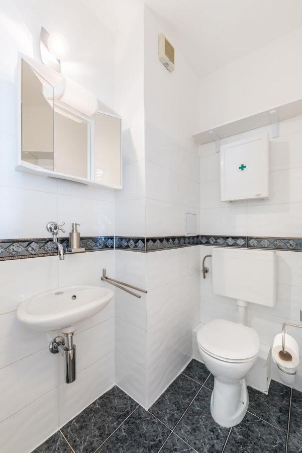 Apartments Mrs Brightside Split Bagian luar foto