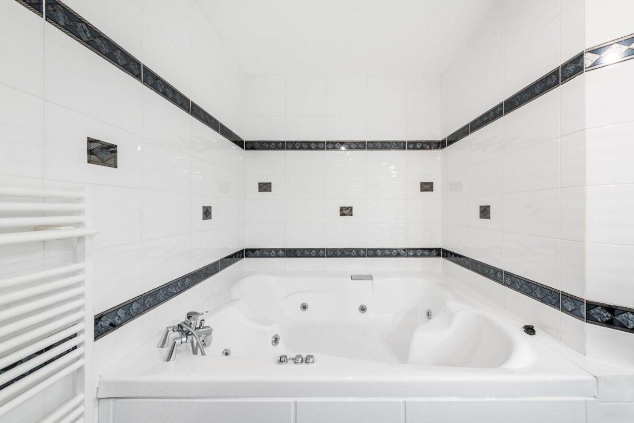 Apartments Mrs Brightside Split Bagian luar foto