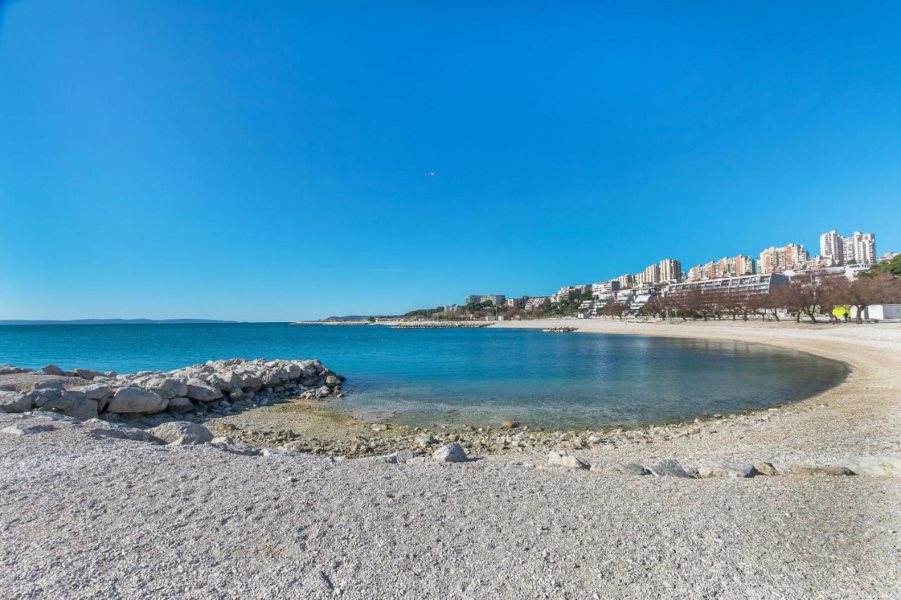 Apartments Mrs Brightside Split Bagian luar foto