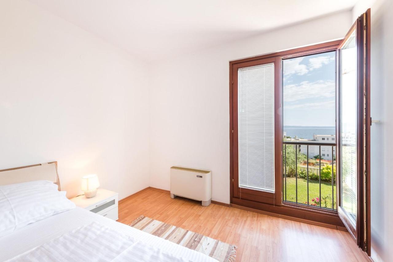 Apartments Mrs Brightside Split Bagian luar foto