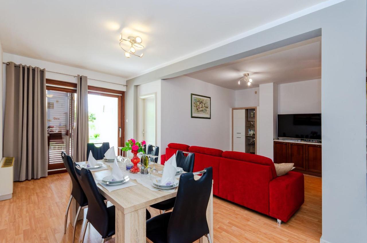 Apartments Mrs Brightside Split Bagian luar foto